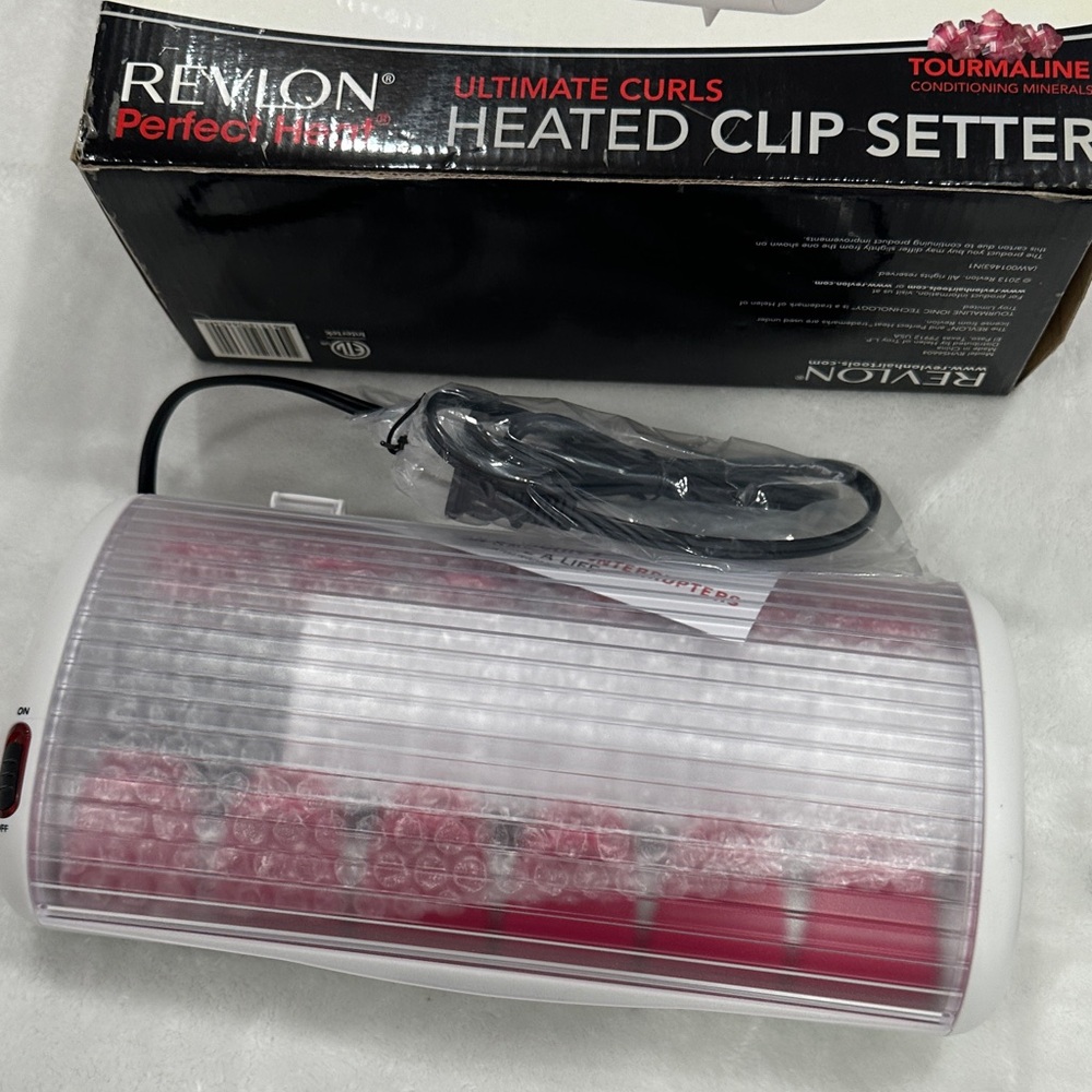 Revlon Hair Roller Set with Pink Rollers - Picture 3 of 9